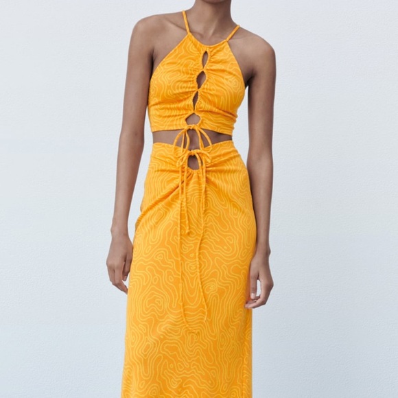 Cropped printed orange top - Picture 3 of 3